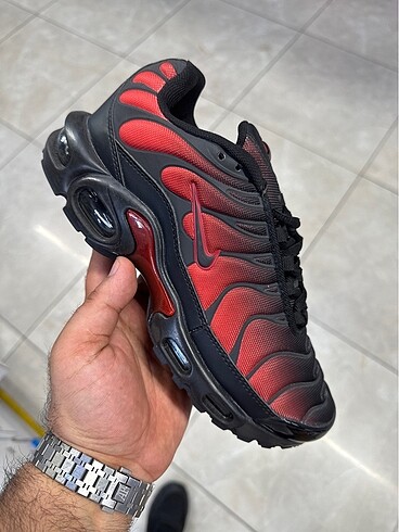 Nike tn ithal full reflektörlü kırımızı