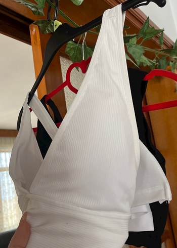 s Beden Beyaz Spor Tarzı Kadın Bralet