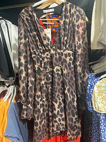 LEOPAR DESENLİ ELBİSE