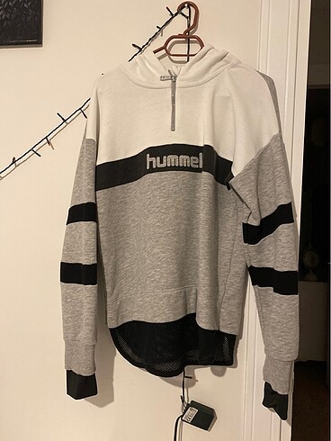 Hummel sweat