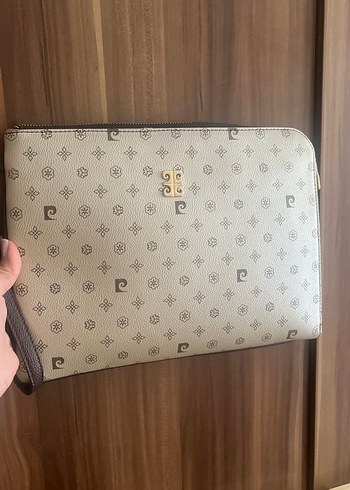 Pierre Cardin Bej Monogramli Sik Fermuarli Cuzdan