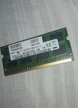 4 GB RAM