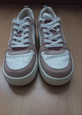 Pull and Bear Pull and bear sneakers