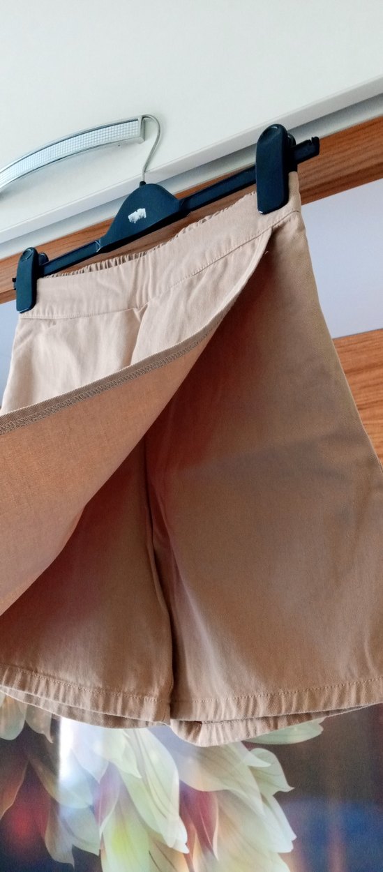 Etek görünümlü şort - Görsel 4