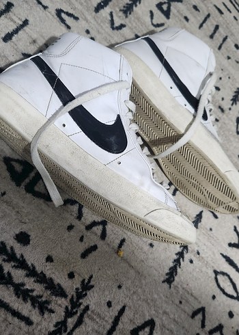 Nike Beyaz Yüksek Spor Ayakkabı - Görsel 2
