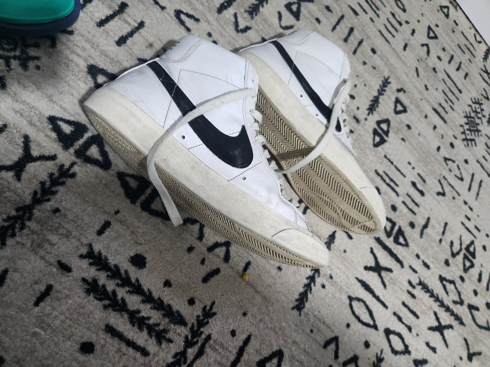 Nike Beyaz Yüksek Spor Ayakkabı - Görsel 2