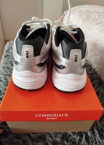 42 Beden Nike 