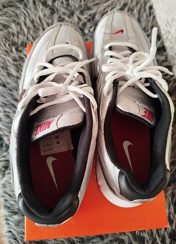 42 Beden çeşitli Renk Nike 