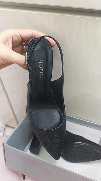 Topuklu ayakkabı 