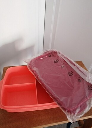 Tupperware 