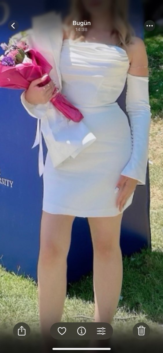 Beyaz Drapeli Mezuniyet/Nikah/İsteme Elbisesi - Görsel 4