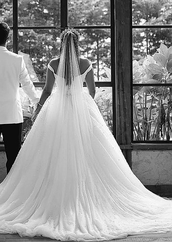 Prenses model kabarık inci ve kristal işlemeli Gelinlik