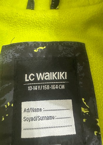 Erkek Çocuk Siyah Desenli Kapüşonlu Mont - Görsel 5