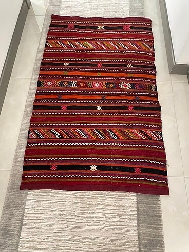 El dokuma yörük kilim