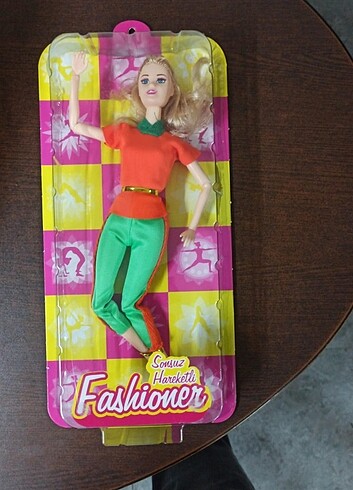 Barbie Sonsuz hareketli barbie