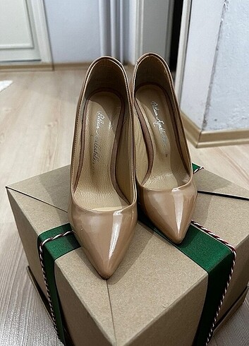 Pelinin Ayakkabıları Bej Stiletto 