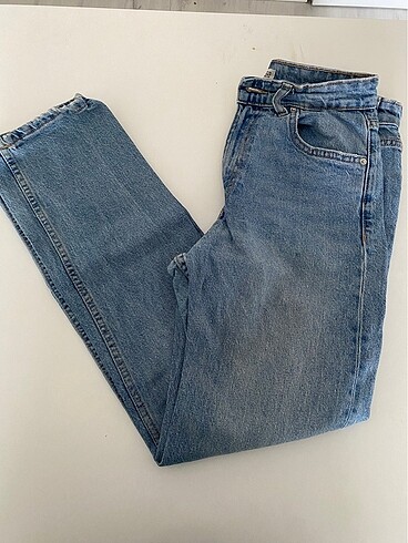 Pull & Bear Mom Fit Denim