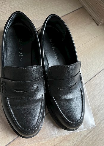 Kadın Siyah Deri Tokalı Loafer