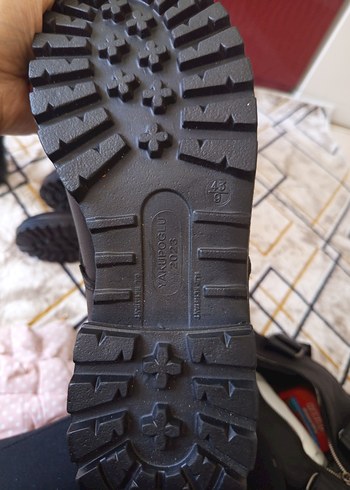 Siyah Kamuflaj Desenli Erkek Biker Bot

yds bot - Görsel 3