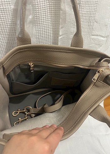 Bej Deri Fermuarlı Tote Çanta - Görsel 2