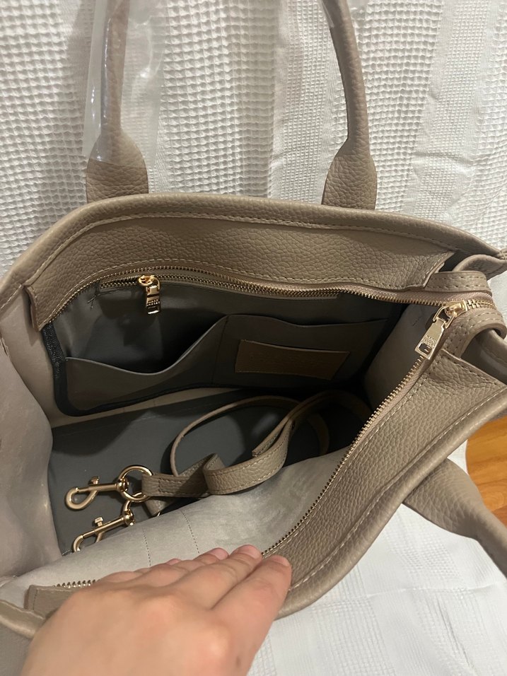 Bej Deri Fermuarlı Tote Çanta - Görsel 2