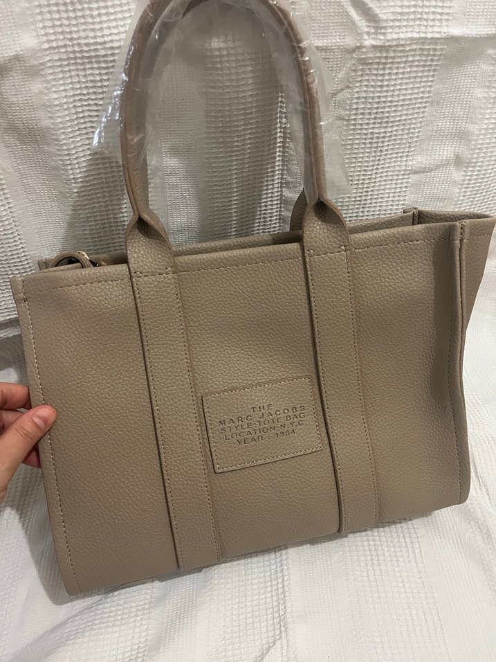 Bej Deri Fermuarlı Tote Çanta - Görsel 3