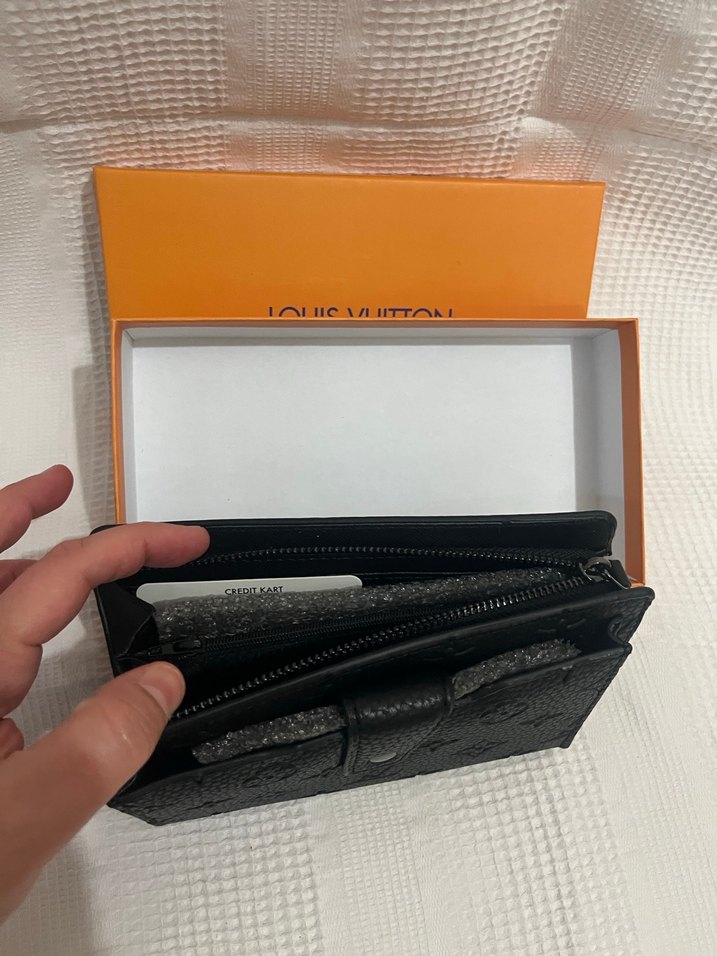 Louis Vuitton Siyah Deri erkek Cüzdan - Görsel 2