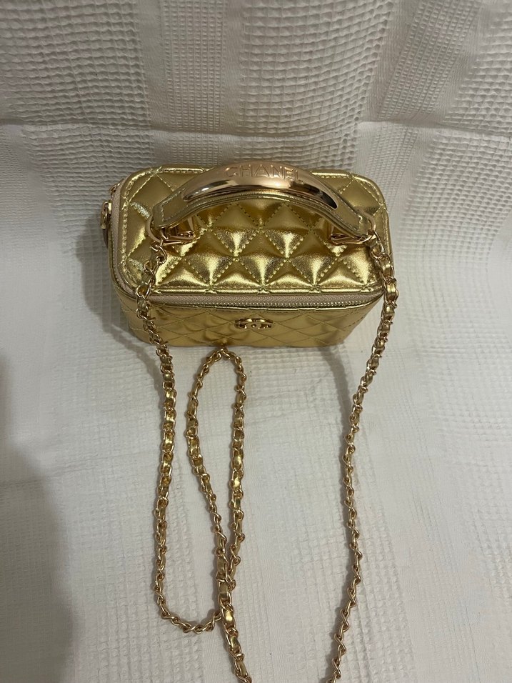 Altın Renk Kadın Deri Çanta - Görsel 2