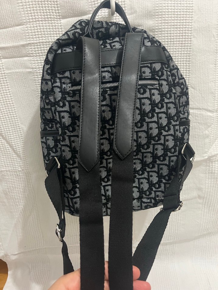 Gri Baskılı Kadın Sırt Çantası - Görsel 3