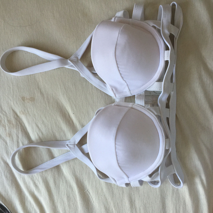 Pencereli seksi bikini