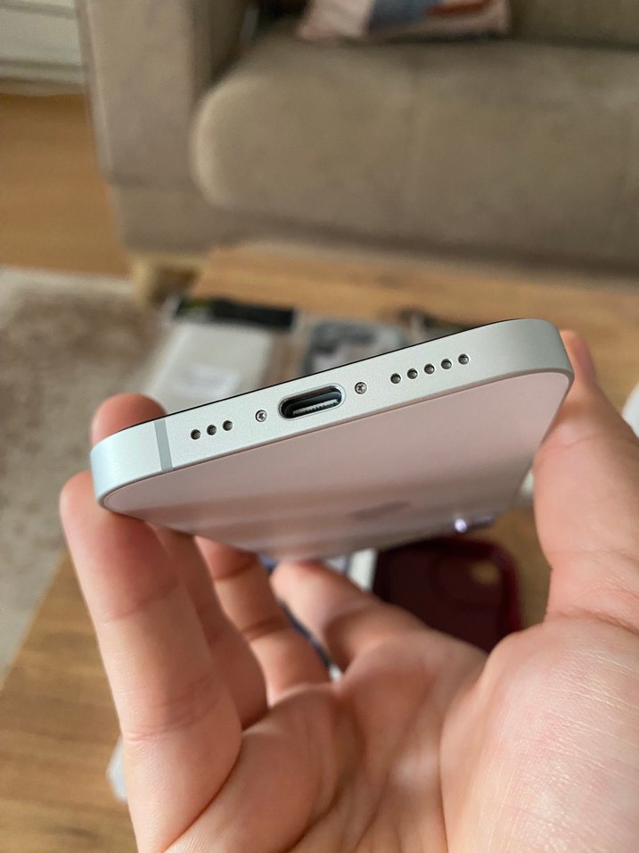 iPhone 16e 128 gb - Görsel 3