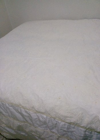 ekru renk güpür ve inci detaylı  Yatak Örtüsü - Görsel 2