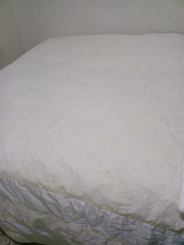 ekru renk güpür ve inci detaylı  Yatak Örtüsü - Görsel 2