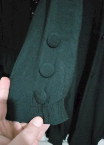 Merve güzeller markasına ait trenç model ferace - Görsel 4