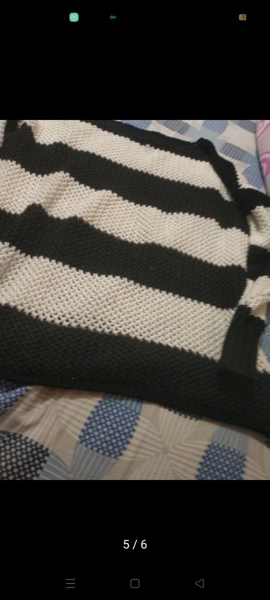 siyah i ve Beyaz Örgü Desensiz Battaniye - Görsel 4