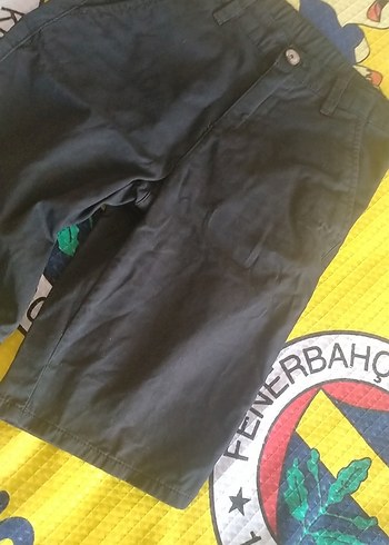 LC Waikiki Erkek çocuk siyah renkli modelli yazlık şort