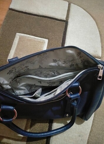 Çok bölmeli gözlü mavi renkte çanta - Görsel 5