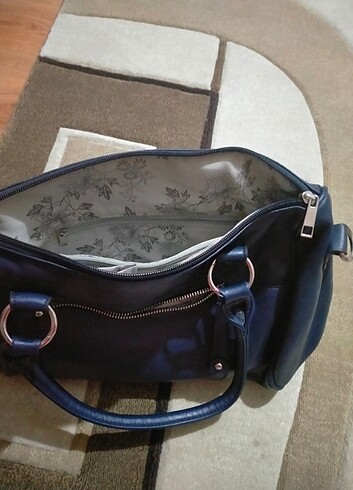 Çok bölmeli gözlü mavi renkte çanta - Görsel 6