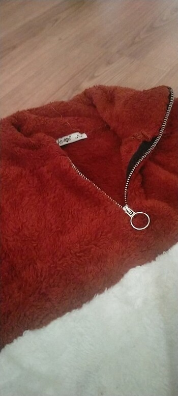l Beden Bershka peluş sweatshirt 