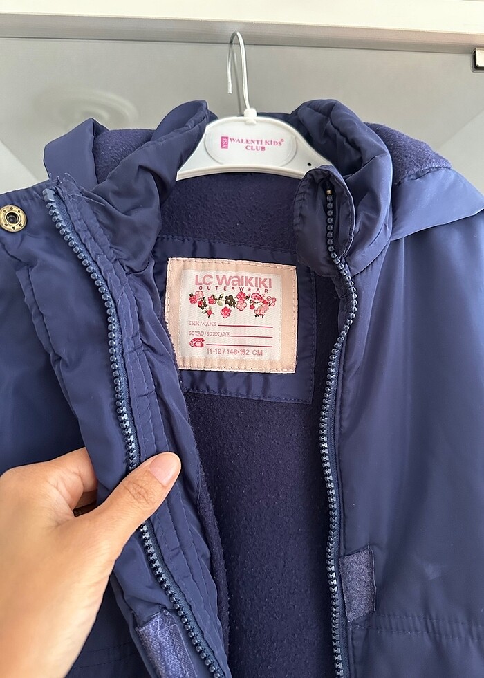 LCW kız çocuk mont - Görsel 3