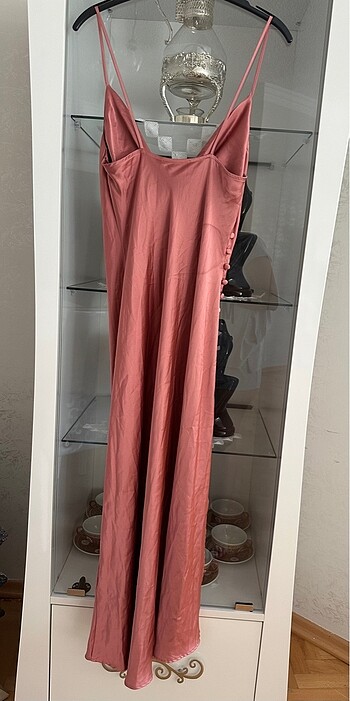 Zara yırtmaç detay saten elbise - Görsel 6