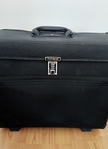 Samsonite valiz