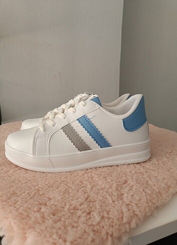 Adidas Spor ayakkabi