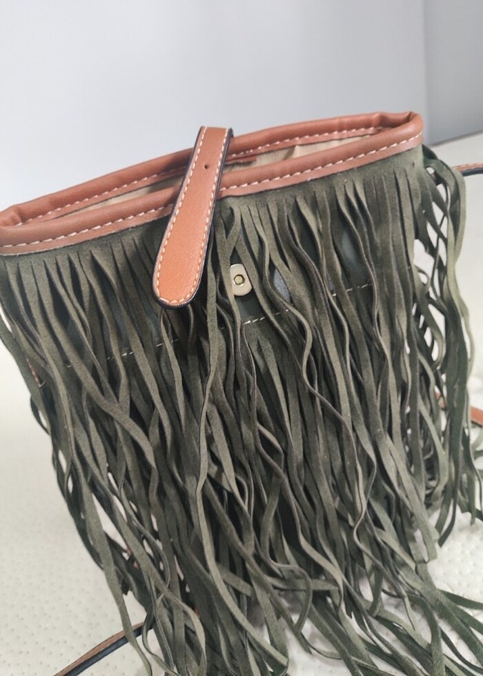 Püsküllü Çanta - Görsel 2