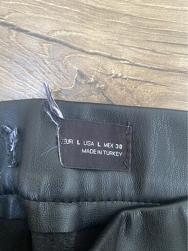 l Beden siyah Renk Deri tayt pantalon fermuar paça yırtmaç