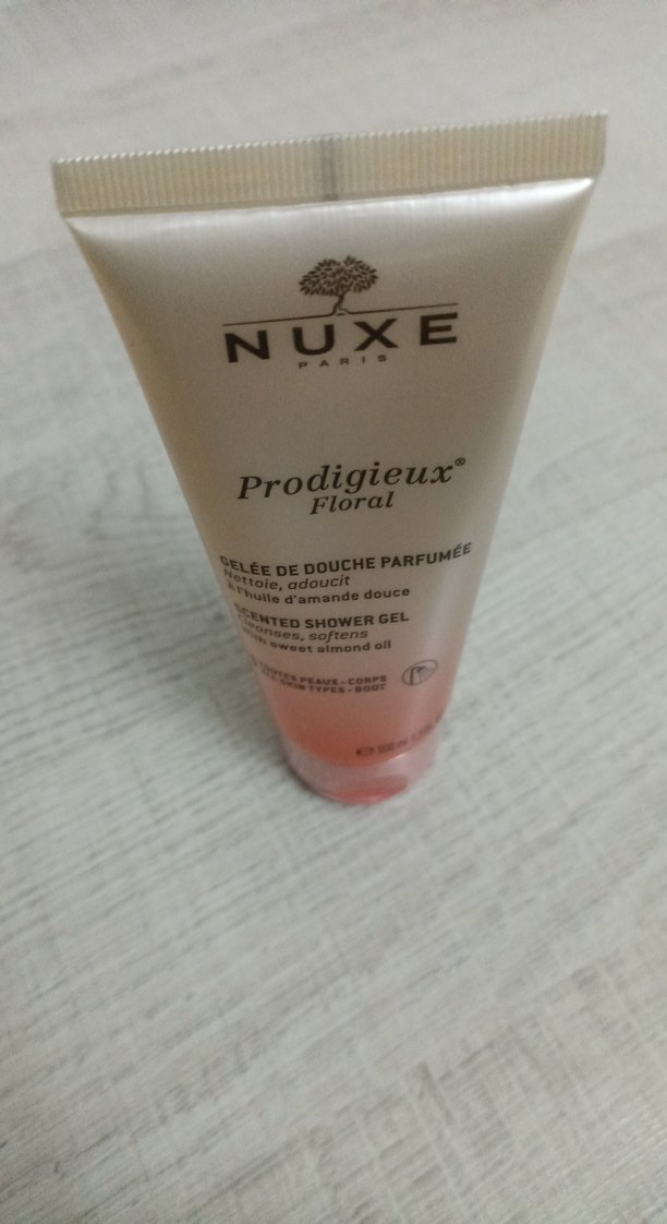NUXE Prodigieux Floral Parfümlü Duş Jeli 100 ml - Görsel 4