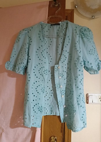 Düğmeli Turkuaz Nakışl Bluz - Görsel 2