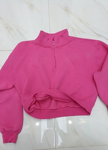 Az kullanılmış sweatshirt 