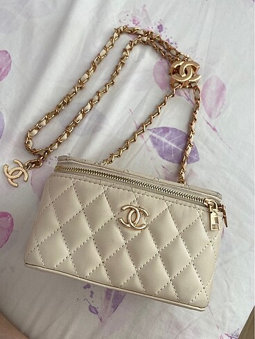 Chanel kutu çanta