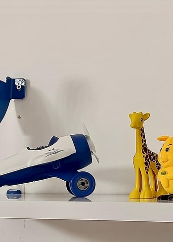 Renkli Mavi Oyuncak Uçak ve Hayvan Figürleri - Görsel 2